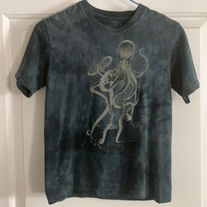 Octopus shirt